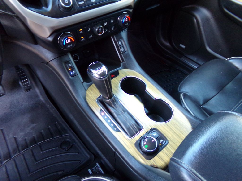 2019 GMC Acadia Image 15