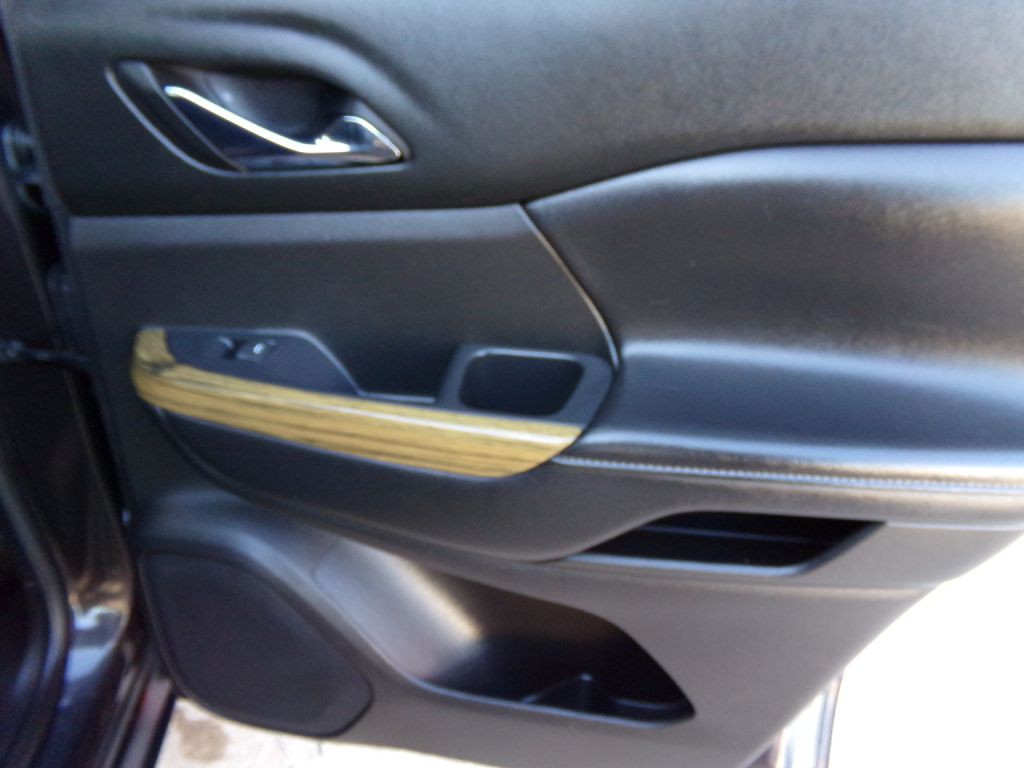 2019 GMC Acadia Image 25