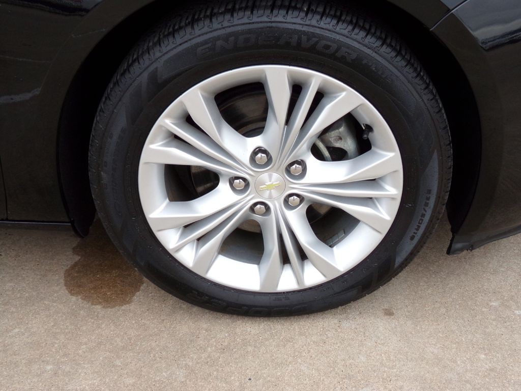 2015 Chevrolet Impala Image 8