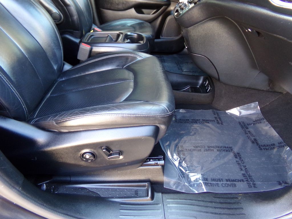 2019 Chrysler Pacifica Image 24