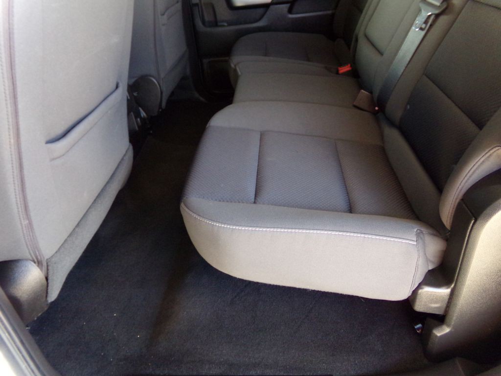 2018 Chevrolet Silverado 1500 Image 18