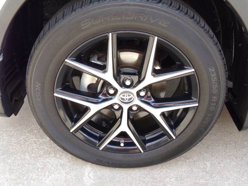 2016 Toyota Rav4 Image 8