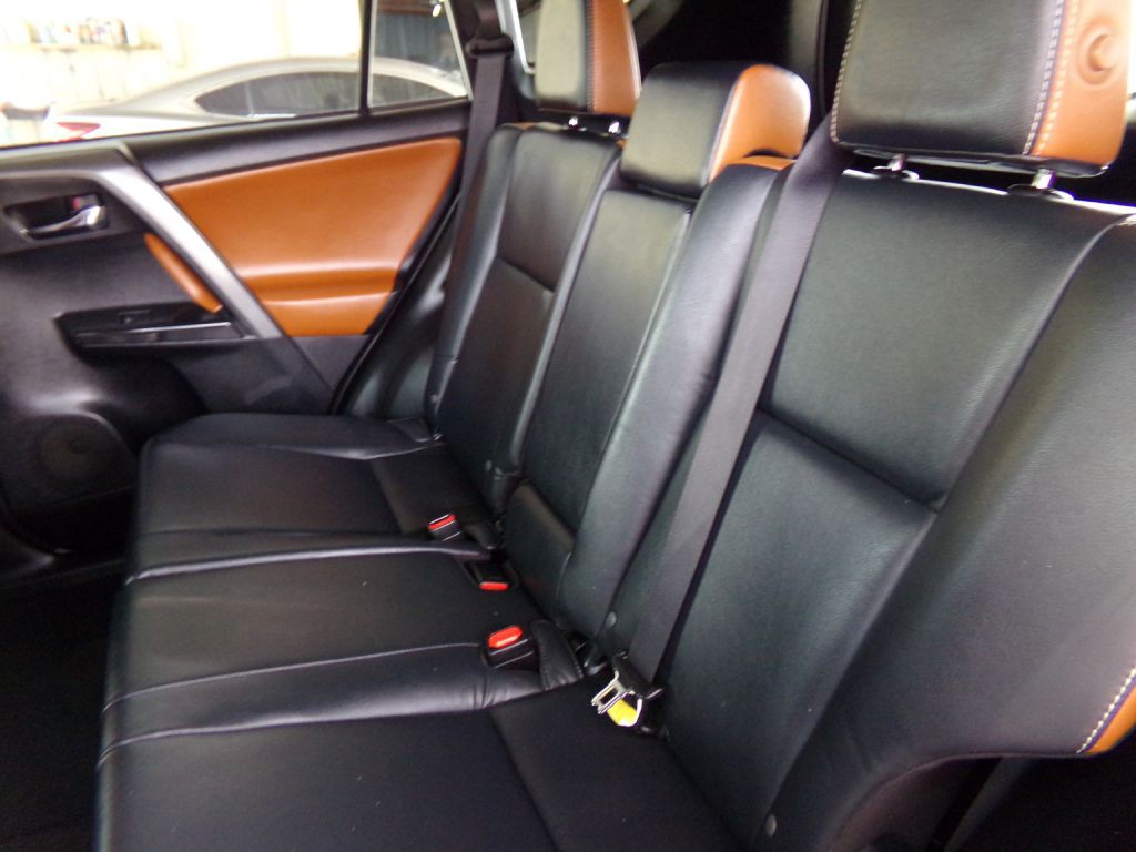 2016 Toyota Rav4 Image 18