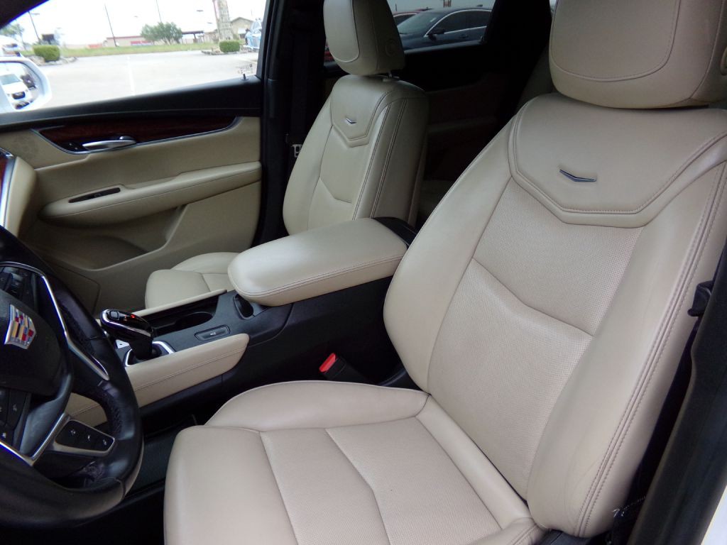 2018 Cadillac XT5 Image 11