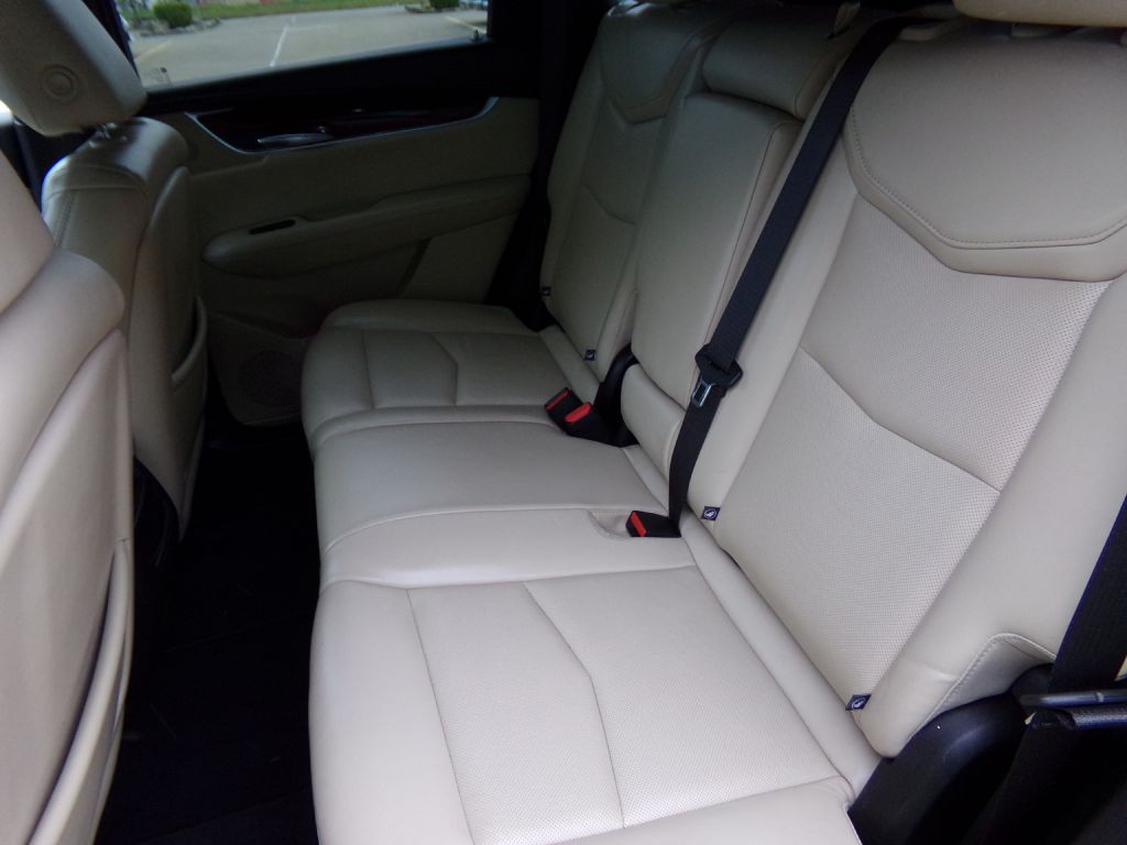 2018 Cadillac XT5 Image 16