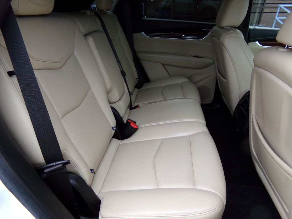 2018 Cadillac XT5 Image 18