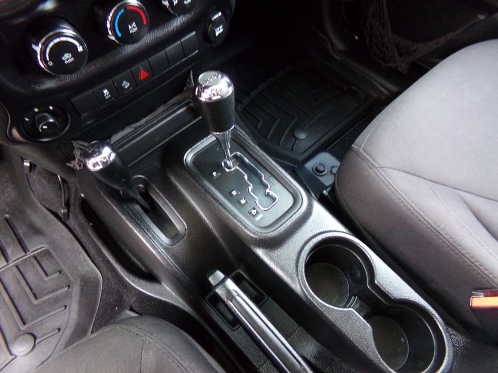 2015 Jeep Wrangler Unlimited Image 15