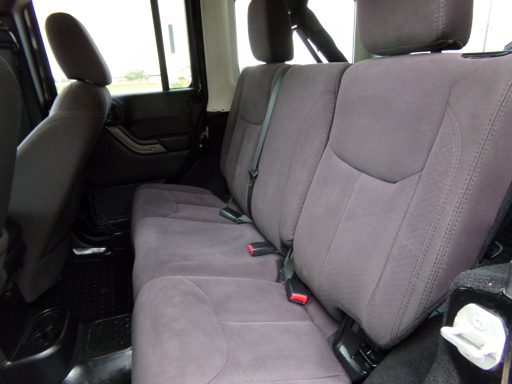 2015 Jeep Wrangler Unlimited Image 19