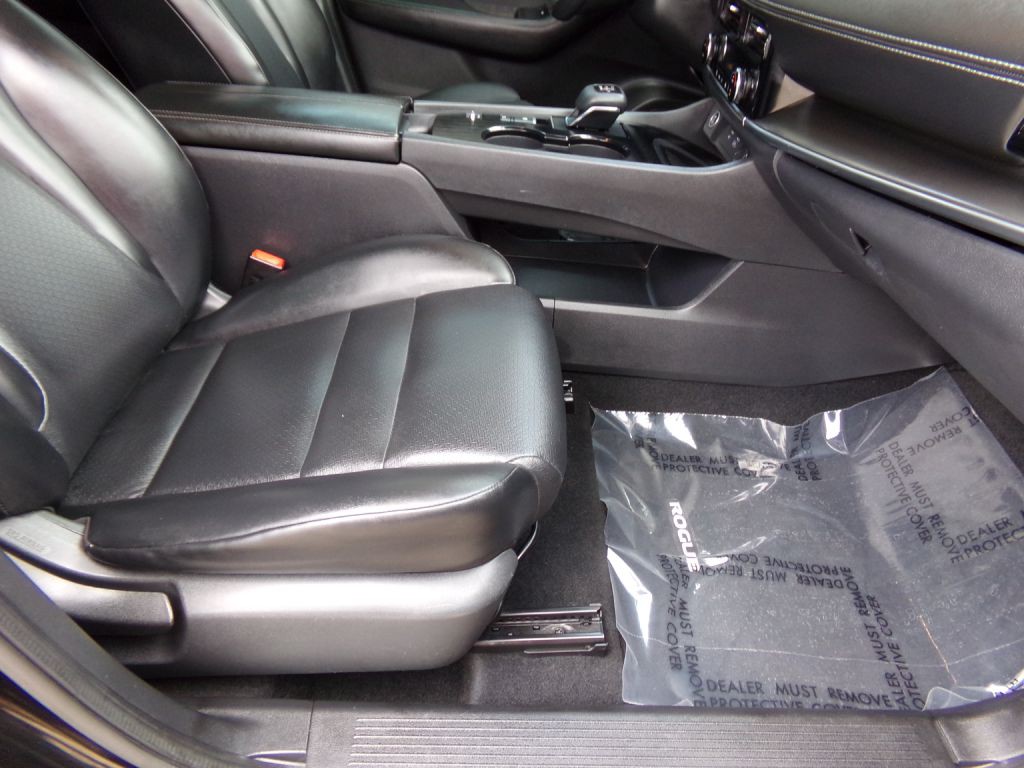 2021 Nissan Rogue Image 26