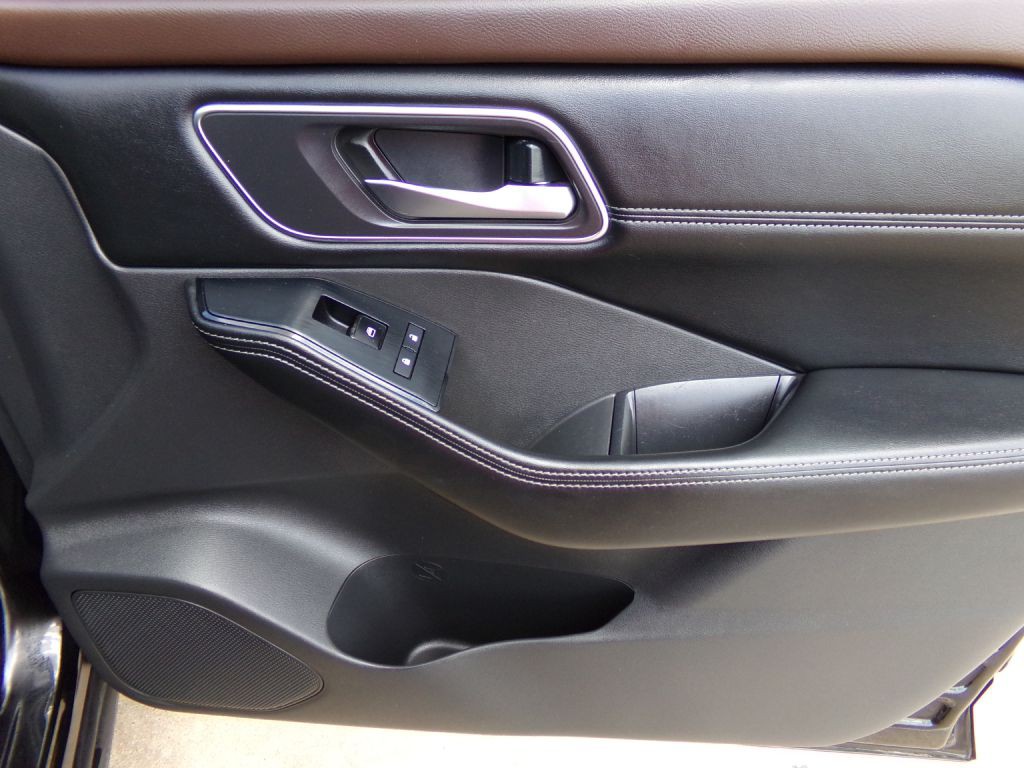 2021 Nissan Rogue Image 29
