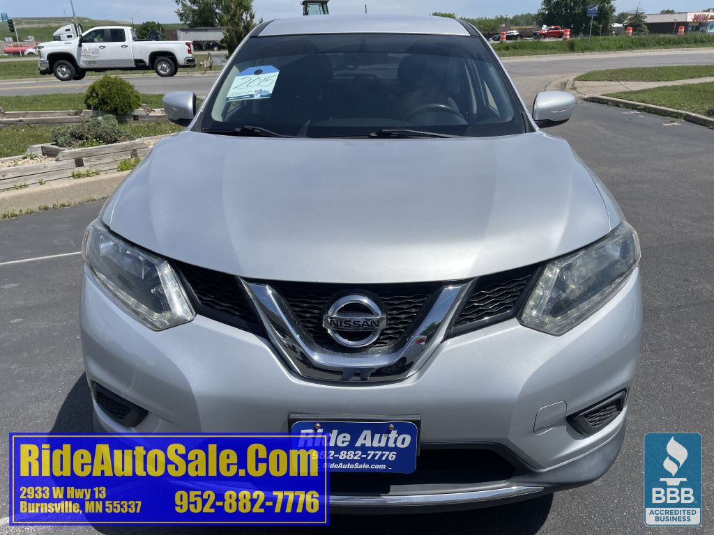 2015 Nissan Rogue Image 2