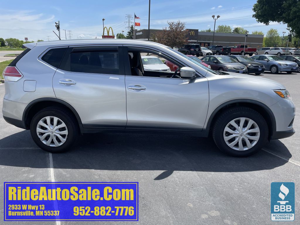 2015 Nissan Rogue Image 4