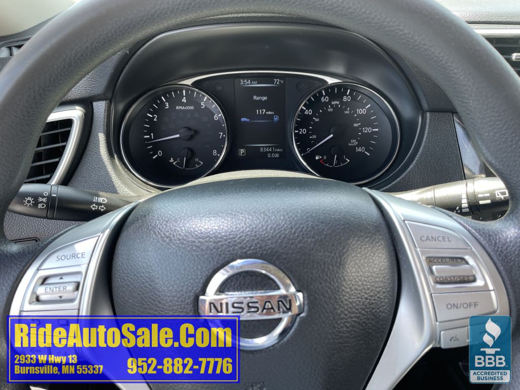 2015 Nissan Rogue Image 18