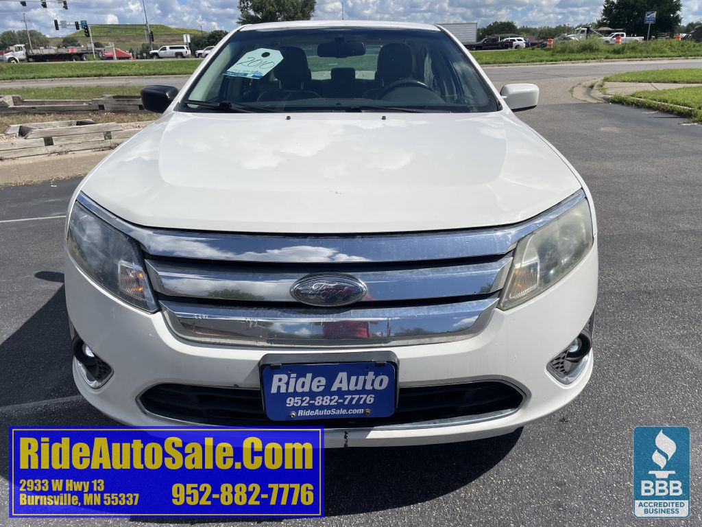 2010 Ford Fusion Image 2
