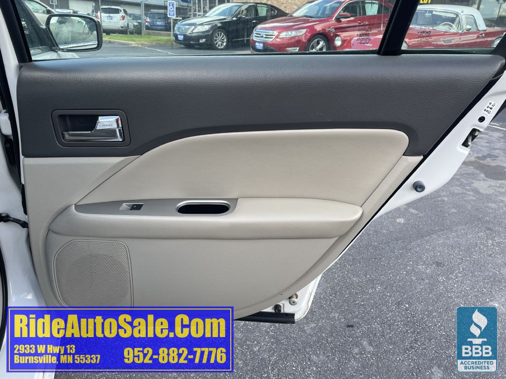 2010 Ford Fusion Image 15