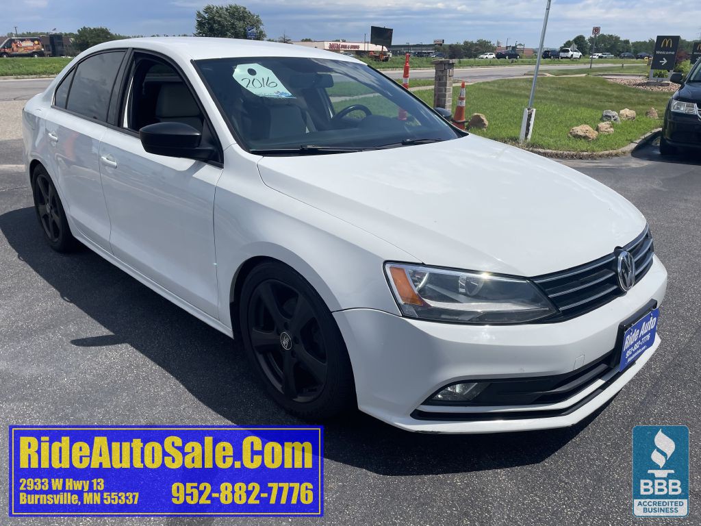 2016 Volkswagen Jetta Image 3