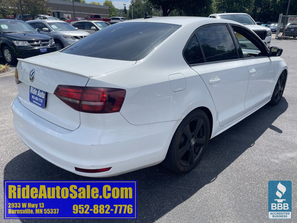 2016 Volkswagen Jetta Image 5