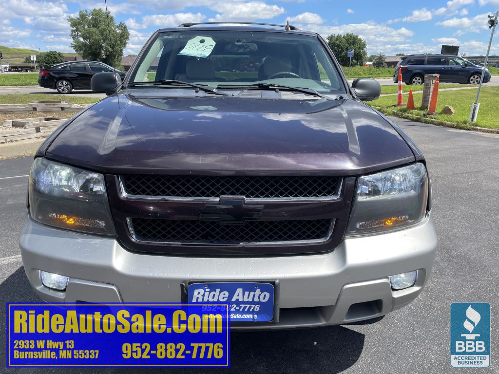 2008 Chevrolet Trailblazer Image 2