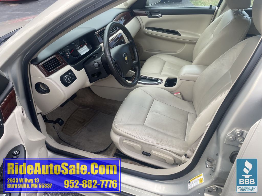 2011 Chevrolet Impala Image 10