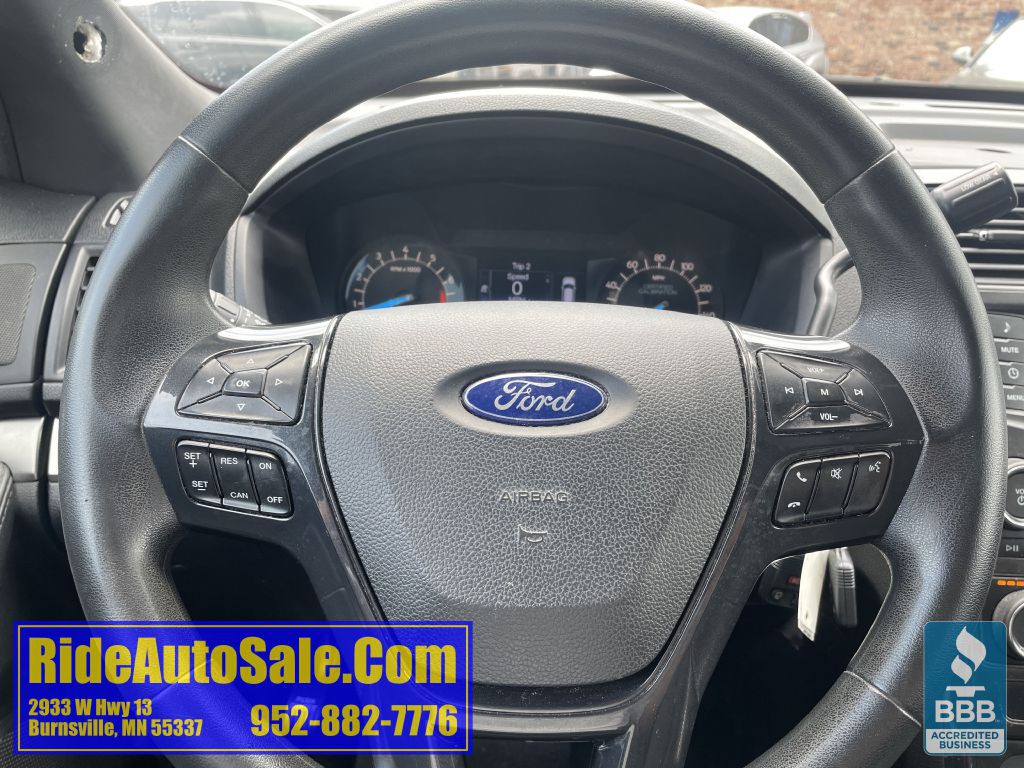 2017 Ford Explorer Image 18