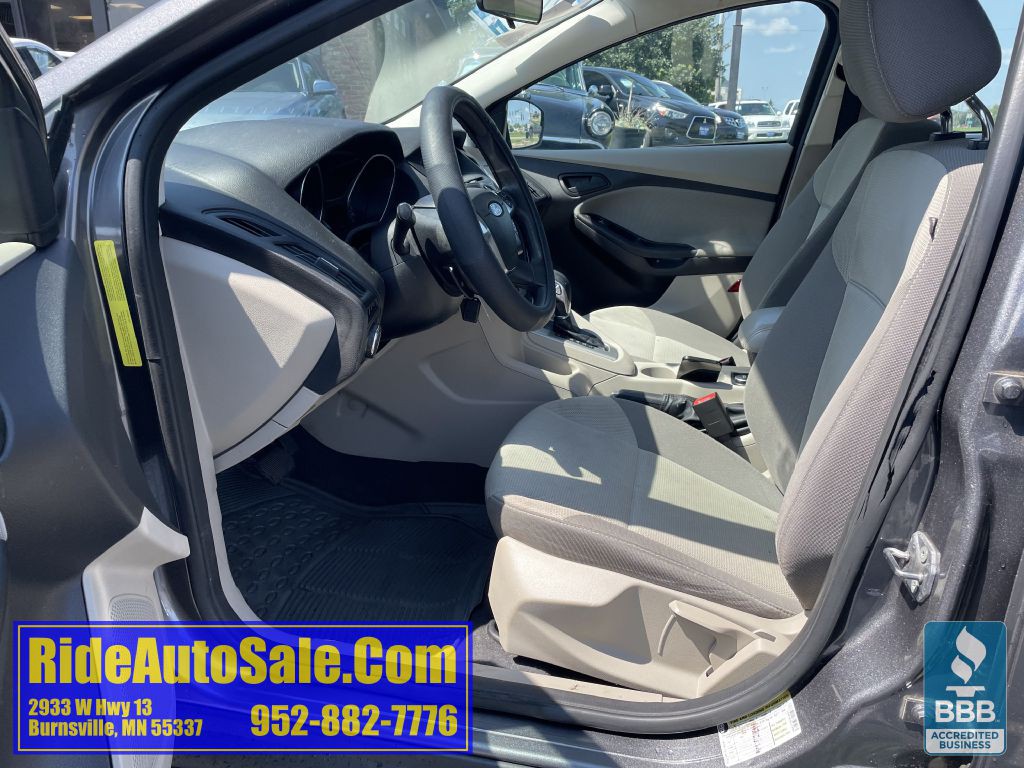 2012 Ford Focus Image 10
