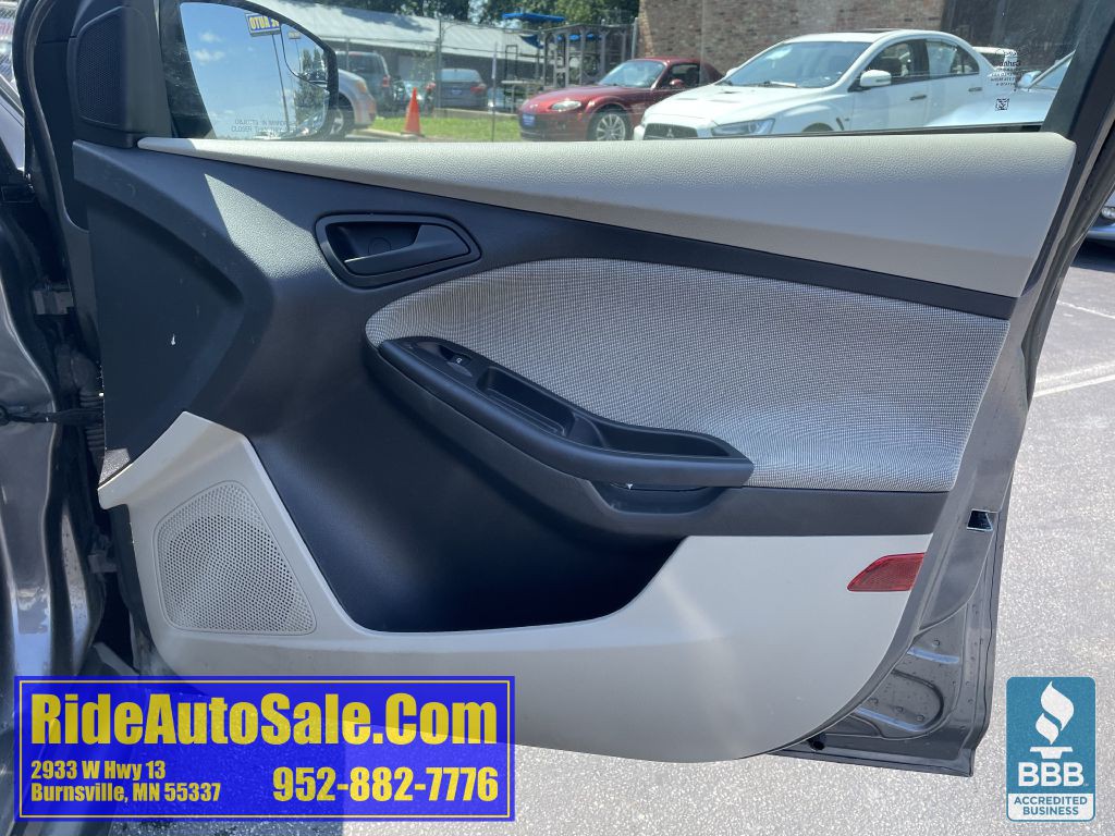 2012 Ford Focus Image 13