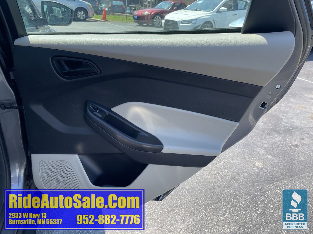2012 Ford Focus Image 15