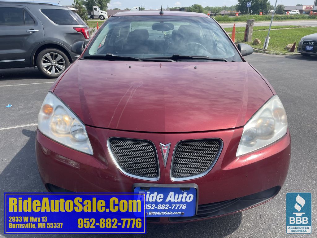2008 Pontiac G6 Image 2