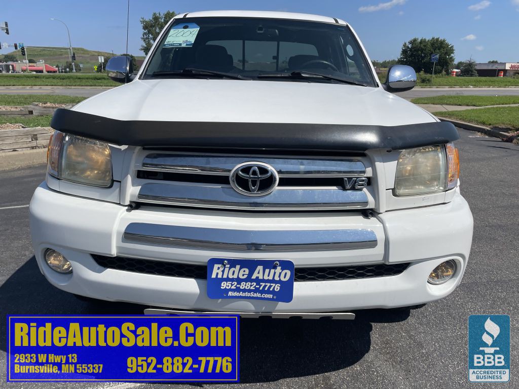 2004 Toyota Tundra Image 2