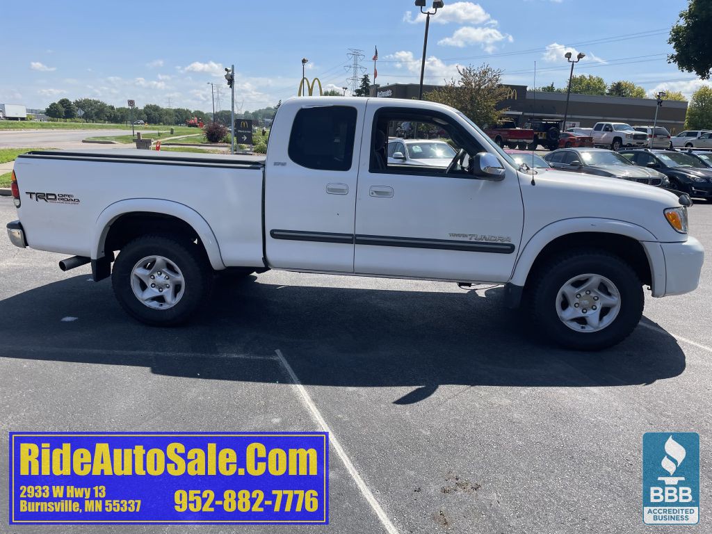 2004 Toyota Tundra Image 4