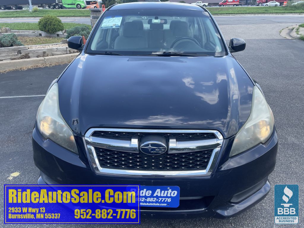 2013 Subaru Legacy Image 2