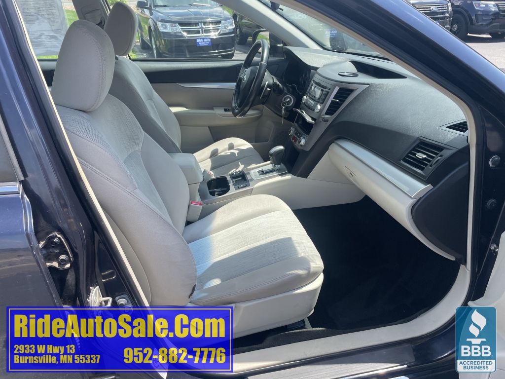 2013 Subaru Legacy Image 14