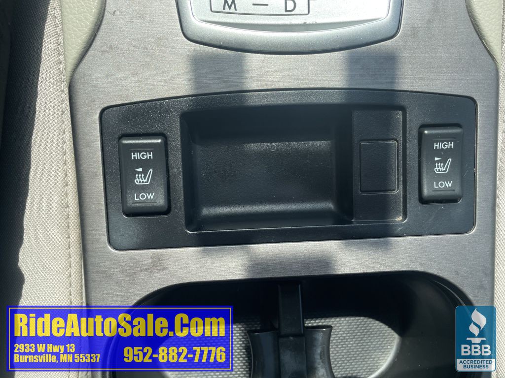 2013 Subaru Legacy Image 19