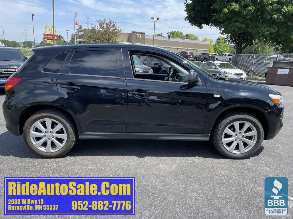 2015 Mitsubishi Outlander Image 4