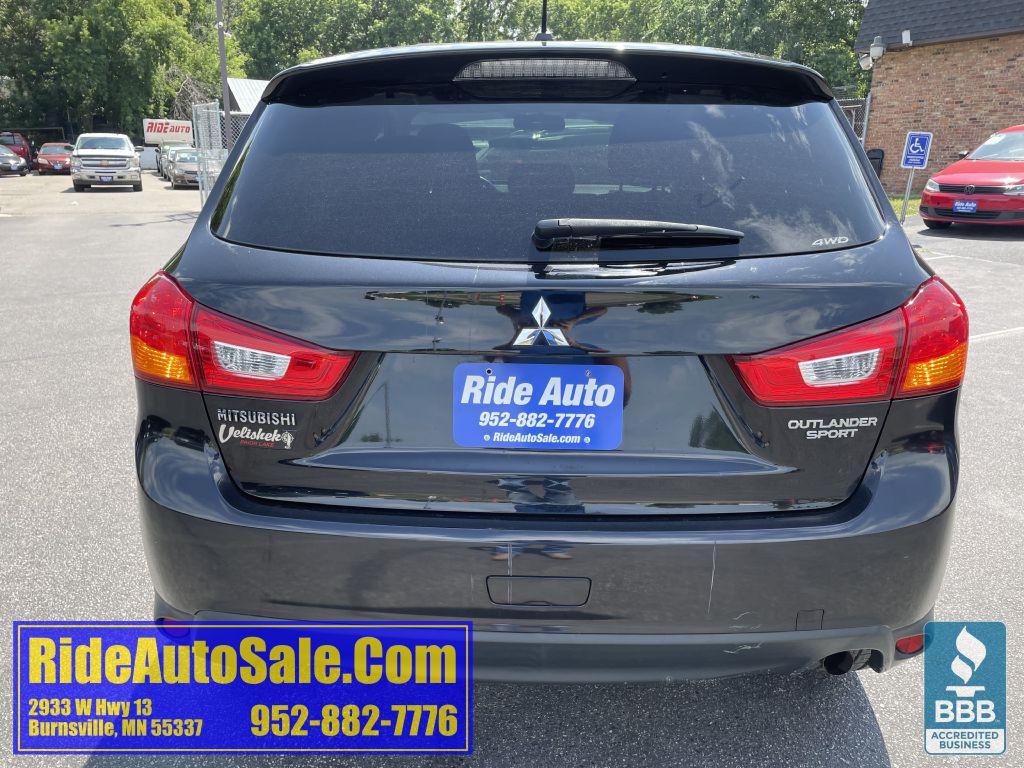 2015 Mitsubishi Outlander Image 6