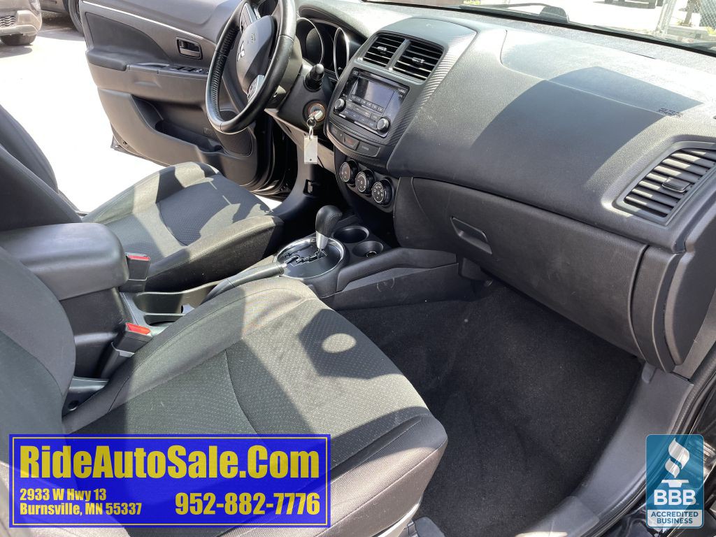 2015 Mitsubishi Outlander Image 13