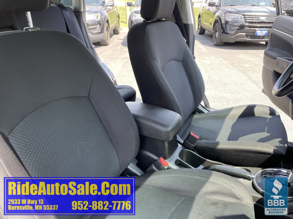 2015 Mitsubishi Outlander Image 28