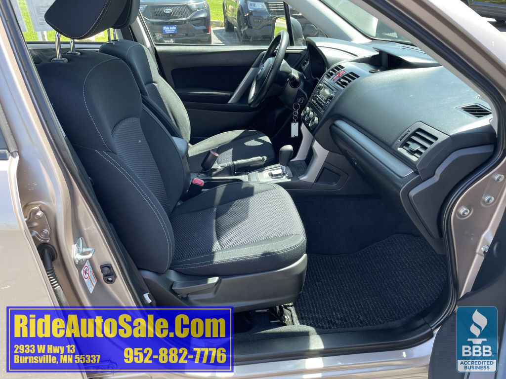 2014 Subaru Forester Image 15