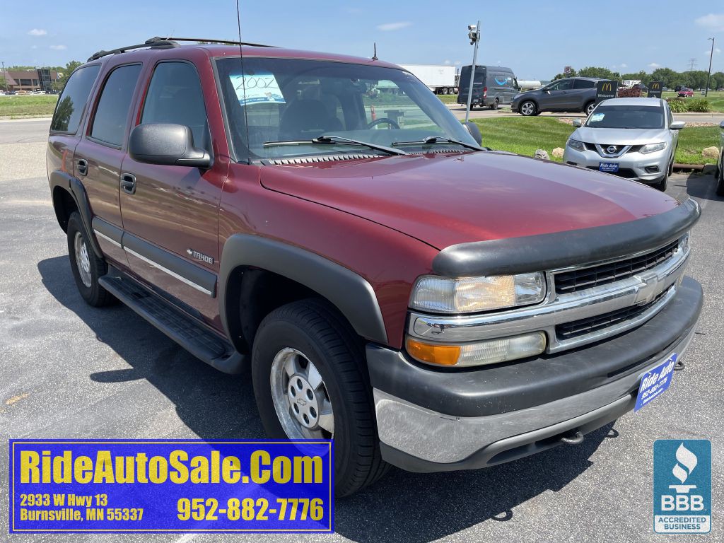 2002 Chevrolet Tahoe Image 3