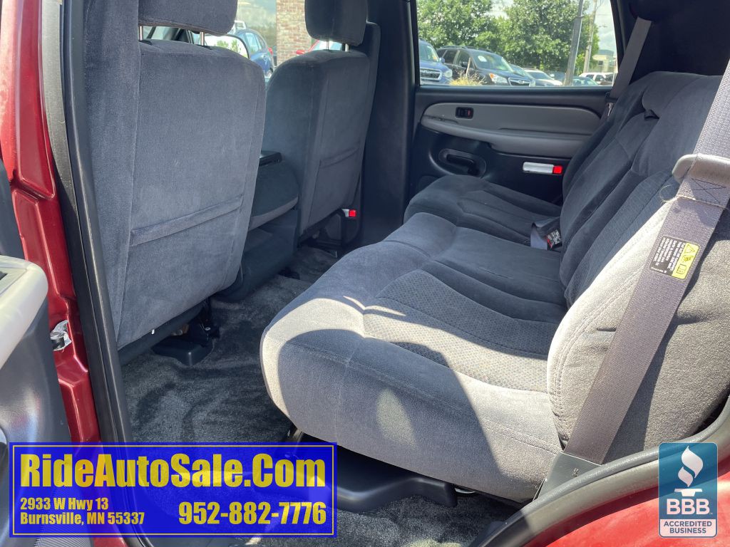 2002 Chevrolet Tahoe Image 12