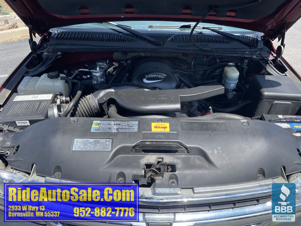 2002 Chevrolet Tahoe Image 20