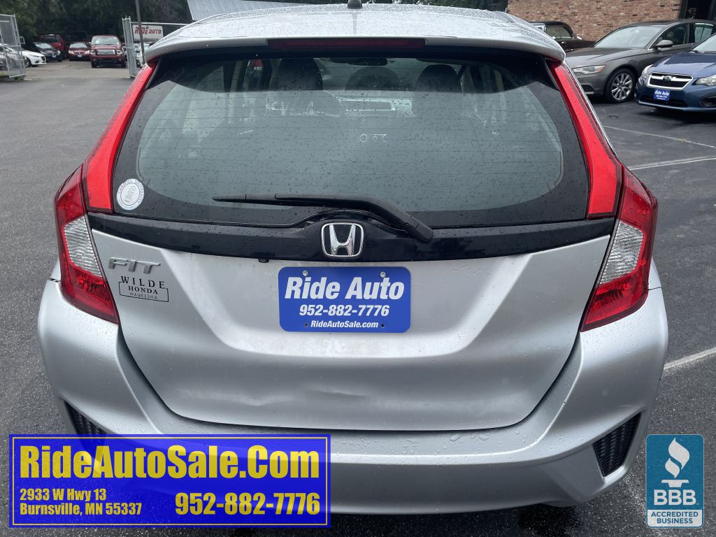 2016 Honda Fit Image 6