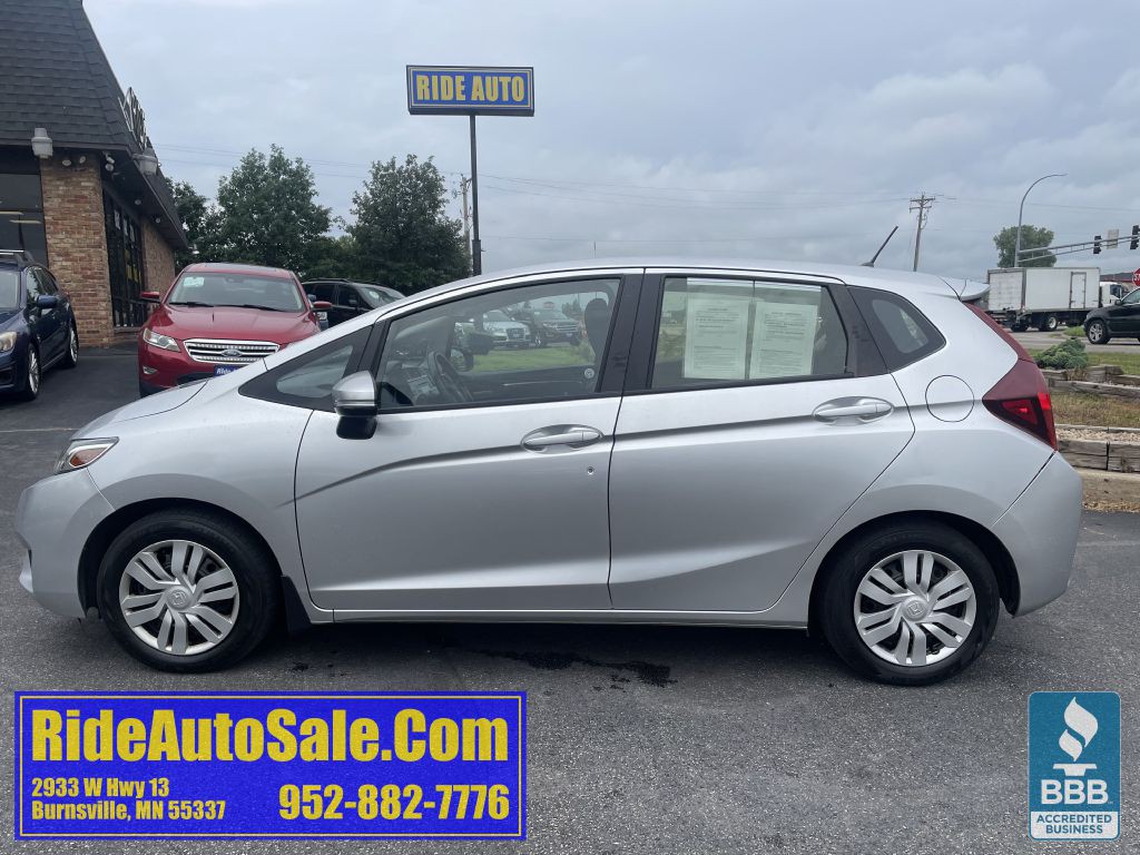 2016 Honda Fit Image 8