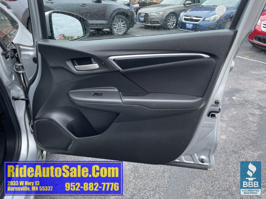 2016 Honda Fit Image 13