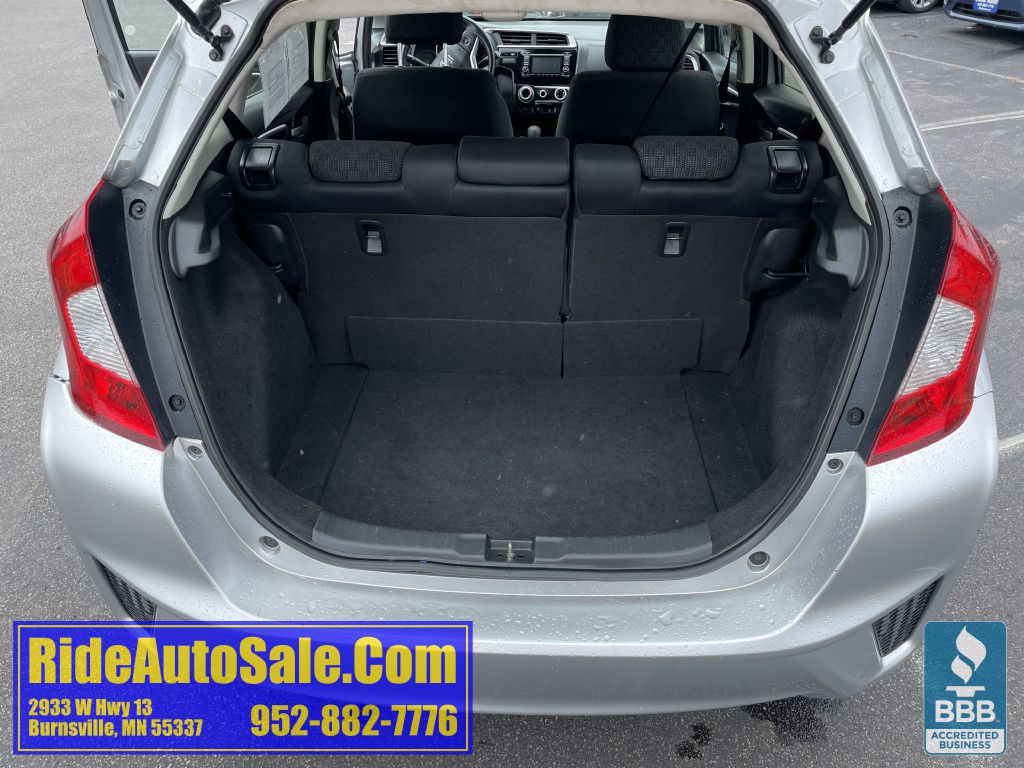 2016 Honda Fit Image 25