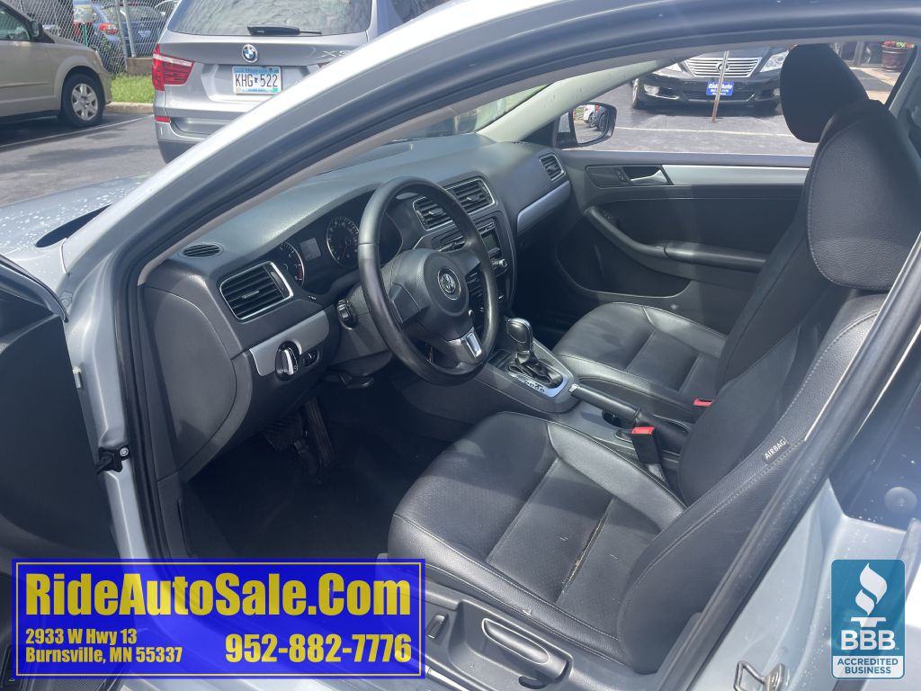 2013 Volkswagen Jetta Image 10