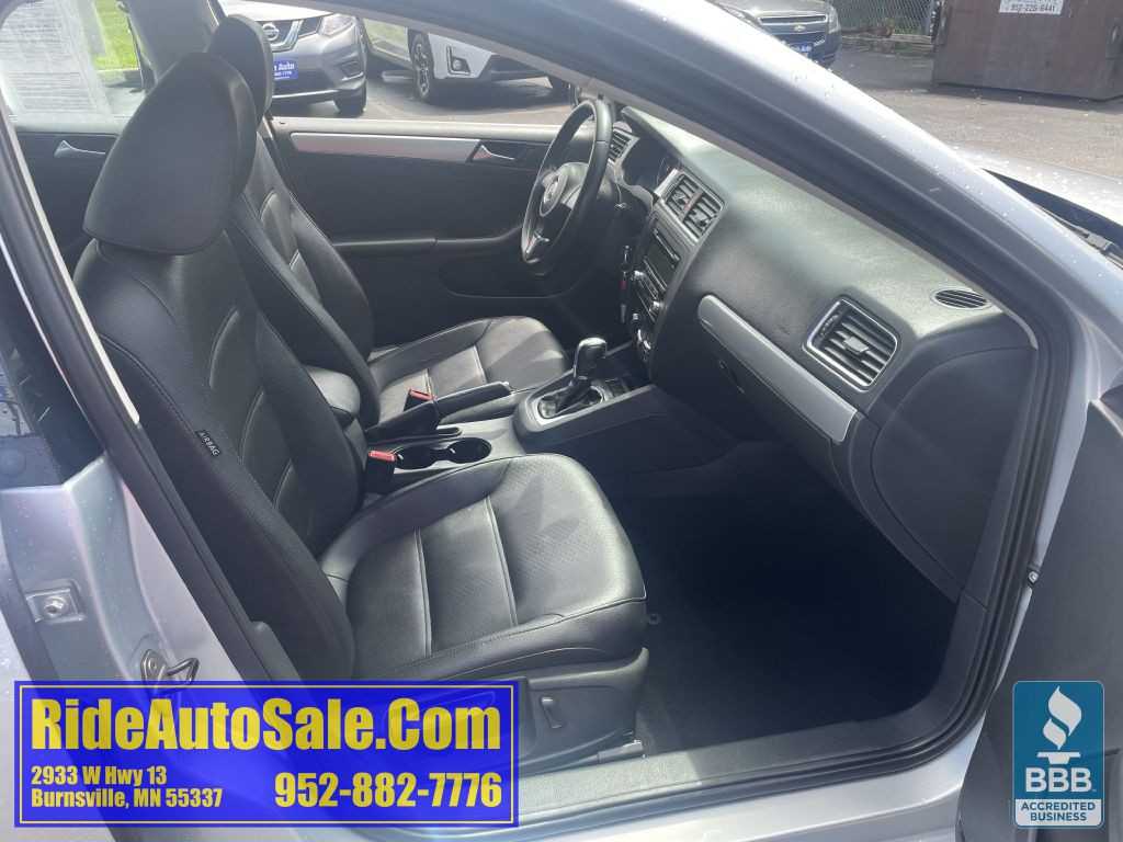 2013 Volkswagen Jetta Image 14