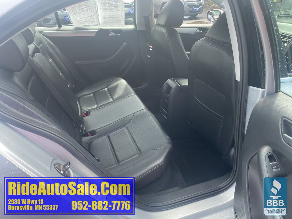 2013 Volkswagen Jetta Image 16