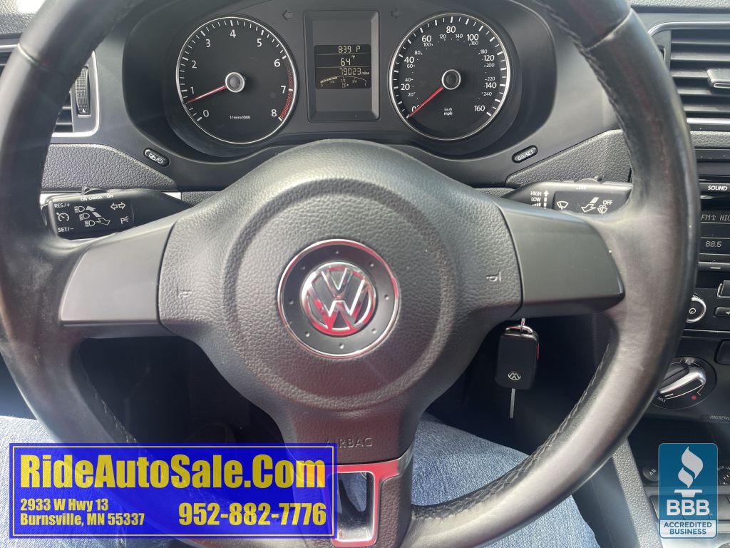 2013 Volkswagen Jetta Image 17