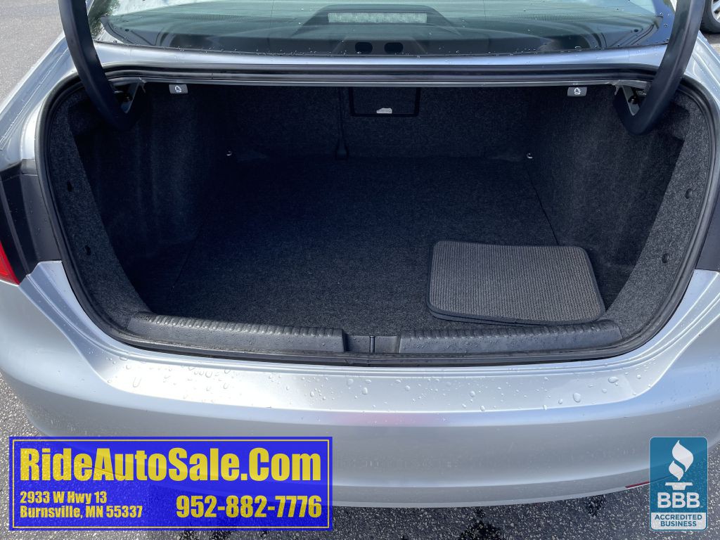 2013 Volkswagen Jetta Image 26
